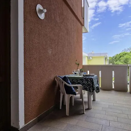 Enjoy Your Only 100m From The Sea - Beahost דירה *