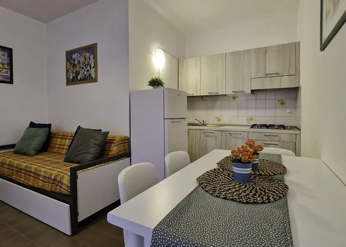 Enjoy Your Only 100mt From The Sea - Beahost *